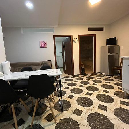 Hello 2 Apartment Tbilisi Exterior photo